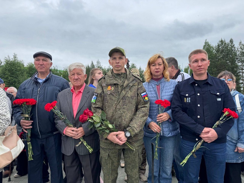 Координатор ЛДПР в Нягани Александр Архипов принял участие в митинге «День памяти и скорби»
