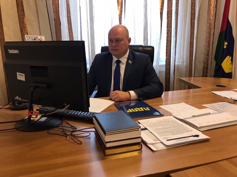 Благодаря депутату ЛДПР в  доме культуры города Урай появится новый проектор