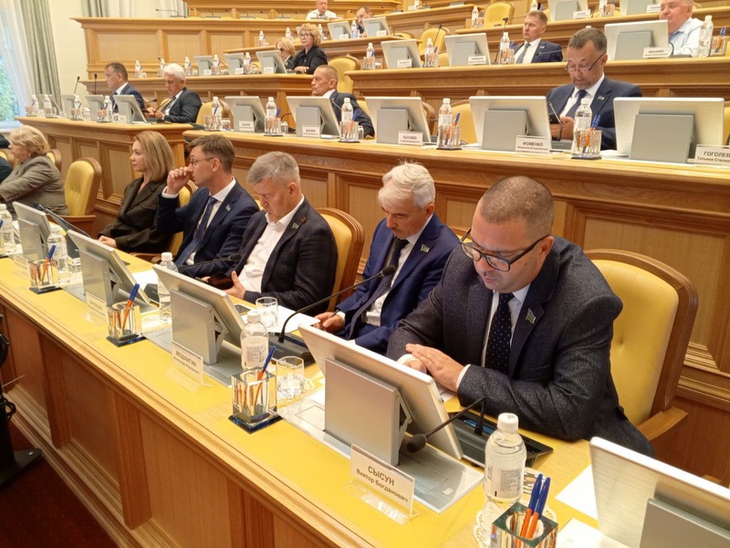 Виктор Сысун: ЛДПР предлагает раз и навсегда решить проблему бесконтрольного роста тарифов на ЖКХ