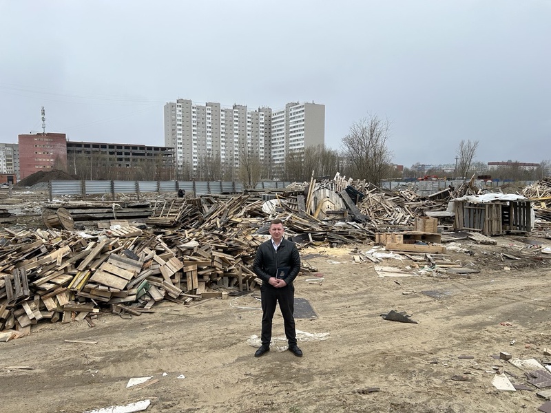 Представитель ЛДПР Евгений Хамутовский в Сургуте провел рейд в 30 микрорайоне