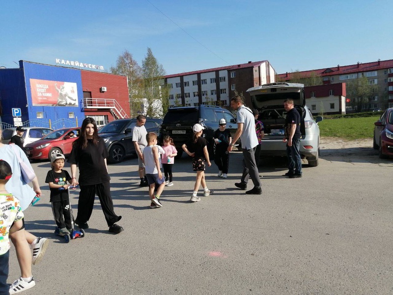 День защиты детей в Мегионе: улыбки, мороженое и душевное тепло от актива ЛДПР