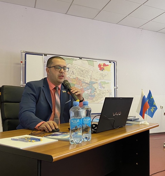 Депутат Думы Югры поддержал предложение о запрете педагогической деятельности для лиц с наркопрошлым