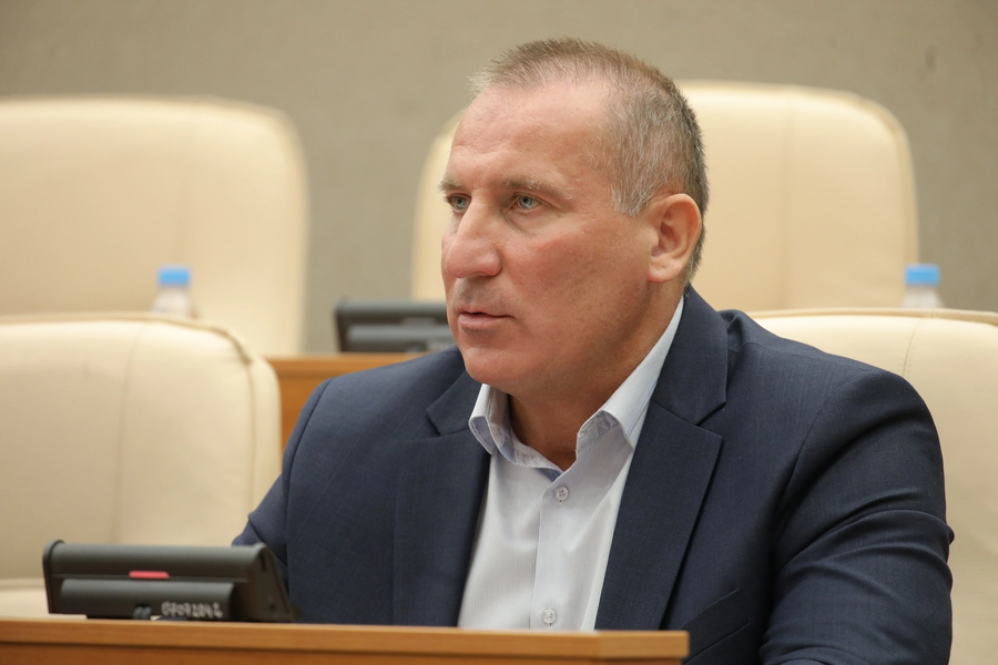 ЛДПР предлагает выплаты юбилярам семейной жизни в Ульяновской области