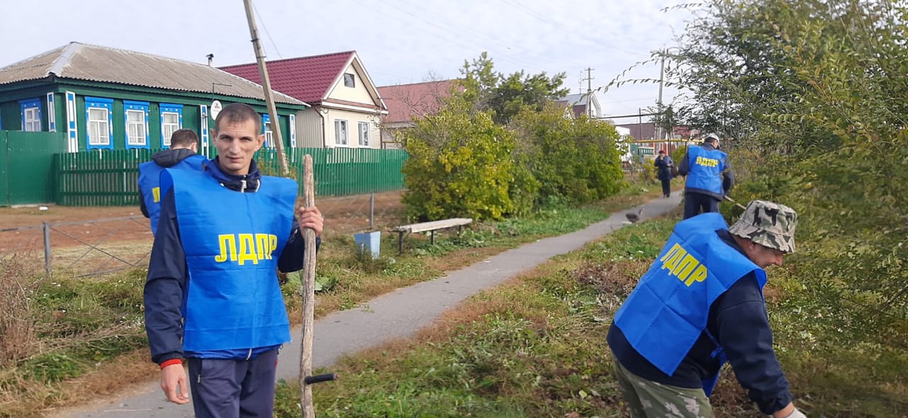 Большое нагаткино. Субботник в селебольшом Нагаткино. Глава село большое Нагаткино. Алексеев Николай большое Нагаткино Ульяновская. Чернов Иван село большое Нагаткино.