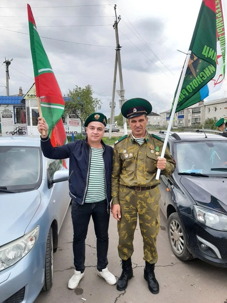 ЛДПР в Ульяновской области поздравила земляков с Днём пограничника
