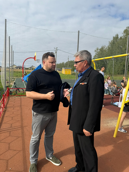 Депутат ЛДПР Сергей Корнишов провел выездной прием граждан