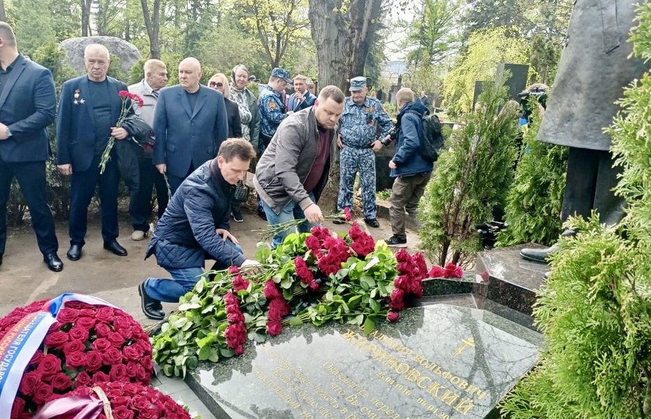 Владимирское региональное отделение ЛДПР почтило память Владимира Жириновского в день его 78-летия