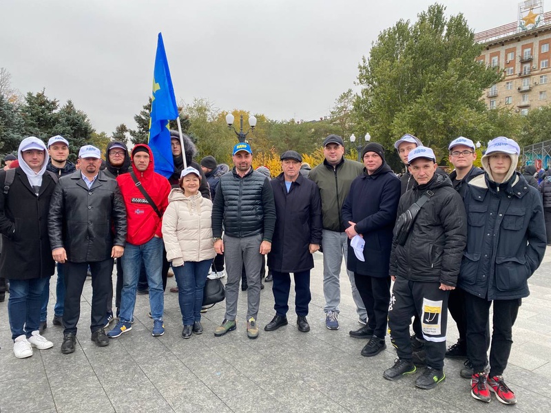 Активисты и депутаты ЛДПР приняли участие в митинге в честь «Дня народного единства»