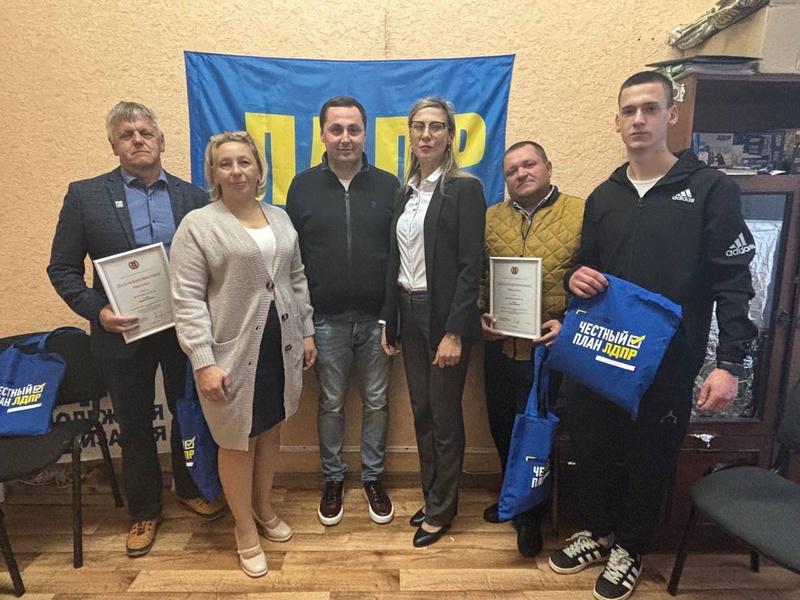  Представители ЛДПР посетили фроловский район,чтобы встретится с местными депутатами и жителями