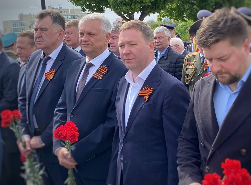 Воронежские депутаты ЛДПР приняли участие в торжественных церемониях возложения цветов ко Дню Победы