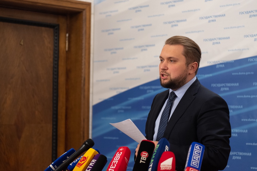 Оценки по ИЗО и фузкультуре в школах России предложили отменить