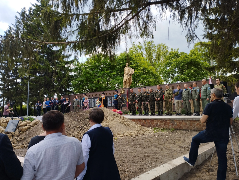 В Воронежской области члены ЛДПР помогли с перезахоронением красноармейцев 