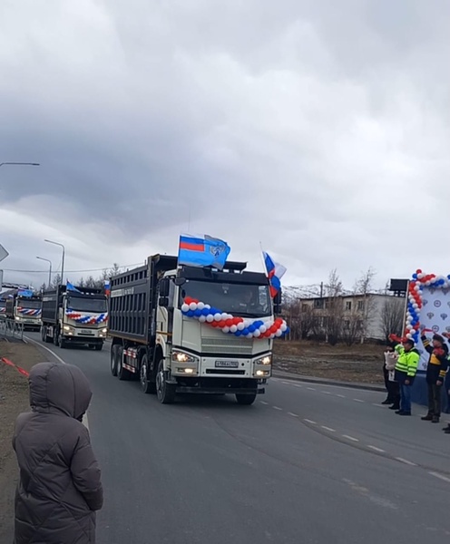 Депутат ЛДПР: Впервые асфальтовая дорога появилась в поселке Усть-Нера