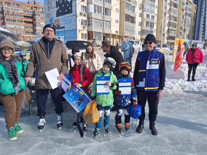 В Якутске прошел конькобежный турнир в честь Владимира Жириновского
