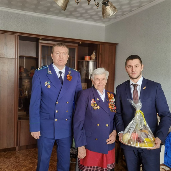 Илья Гудошник поздравил ветеранов тыла и вдов участников ВОВ