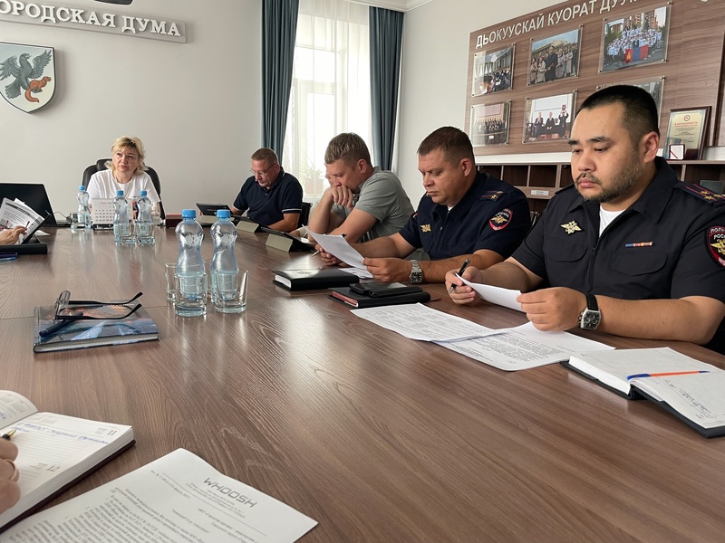 Депутат ЛДПР принял участие в обсуждении регулирования и эксплуатации электросамокатов.