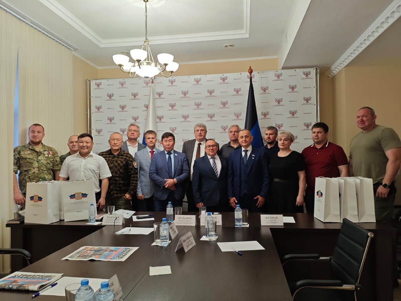 Депутата Гаврила Парахина поразили мужество и стойкость якутских бойцов СВО