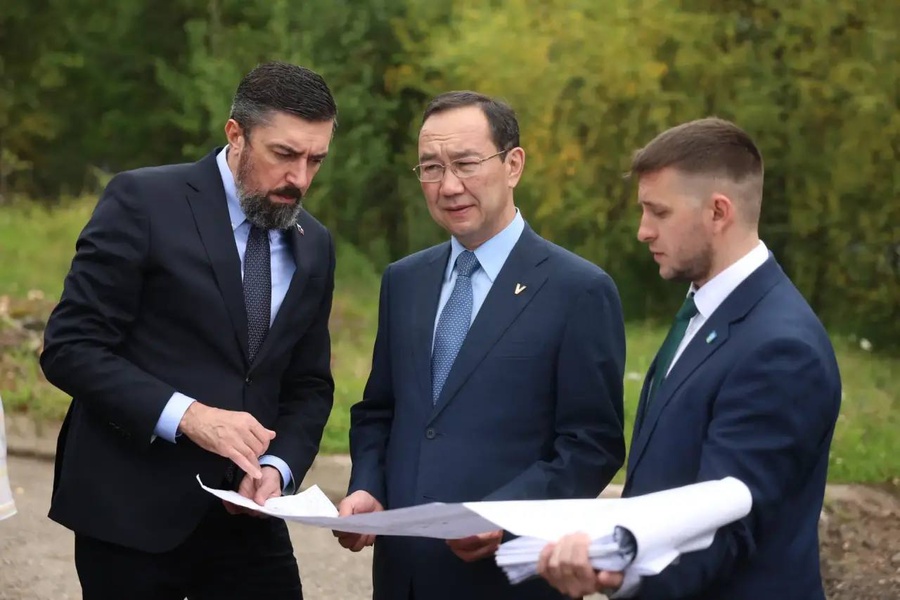 В Нерюнгри обновляют одну из центральных улиц по президентскому нацпроекту