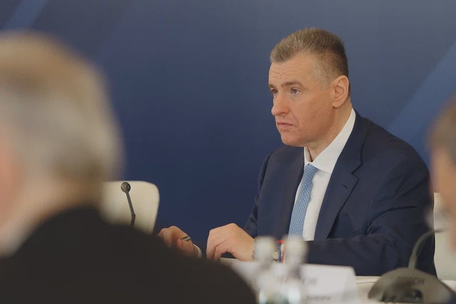 Нужно срочно решать проблему нехватки врачей — Леонид Слуцкий