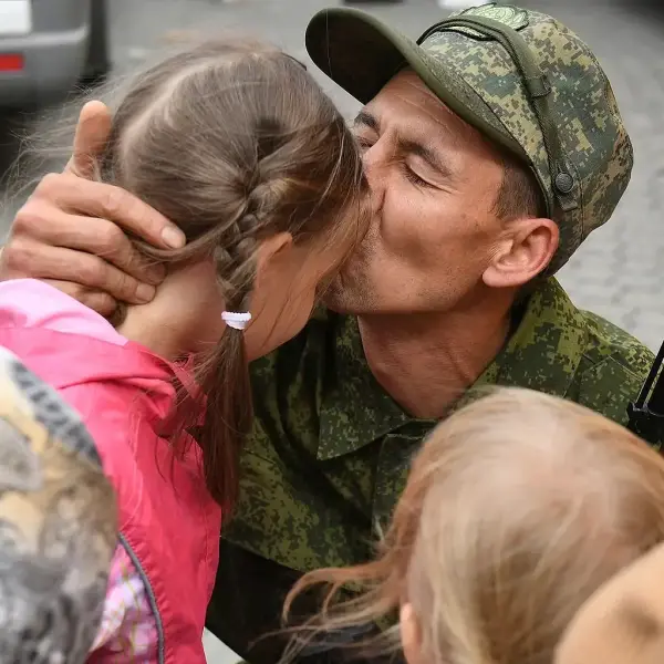 У детей из зоны СВО должен появиться особый статус