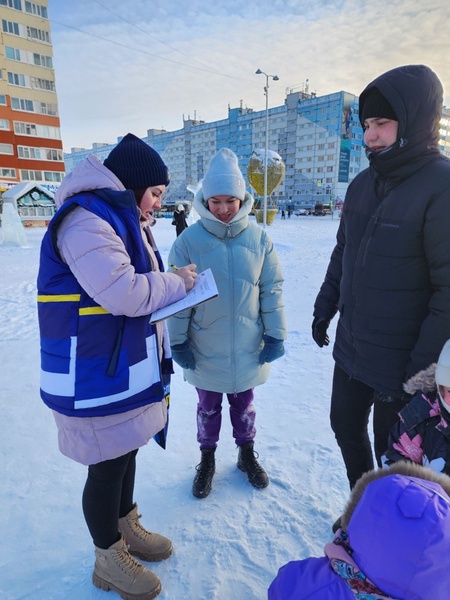 Всероссийский опрос ЛДПР продолжается в Новом Уренгое