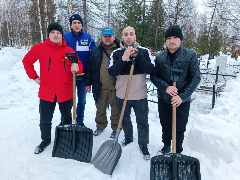 Представители ЛДПР приняли участие в патриотической акции «Нет забытых захоронений»