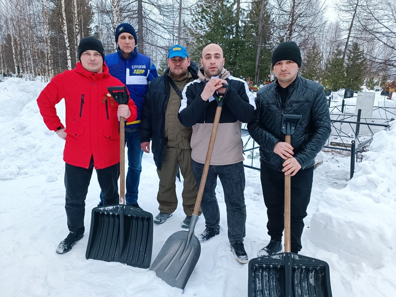 Представители ЛДПР приняли участие в патриотической акции «Нет забытых захоронений»