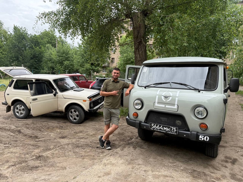 «Нива» для фронта: активист ЛДПР из Салехарда за свои деньги подарил военным внедорожник