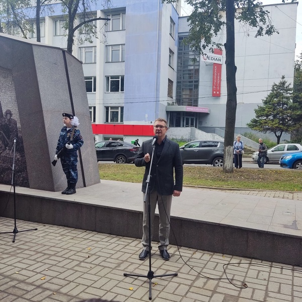 Сергей Каргинов принял участие в церемонии открытия мемориала "Память наших сердец"