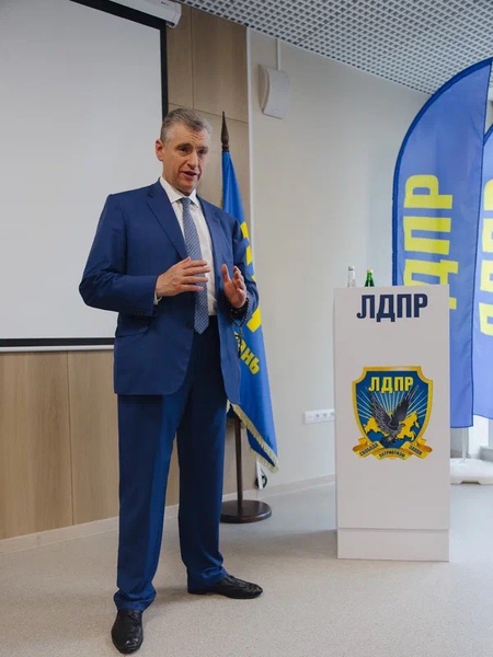 ЛДПР предлагает создать в школах профильные медицинские классы
