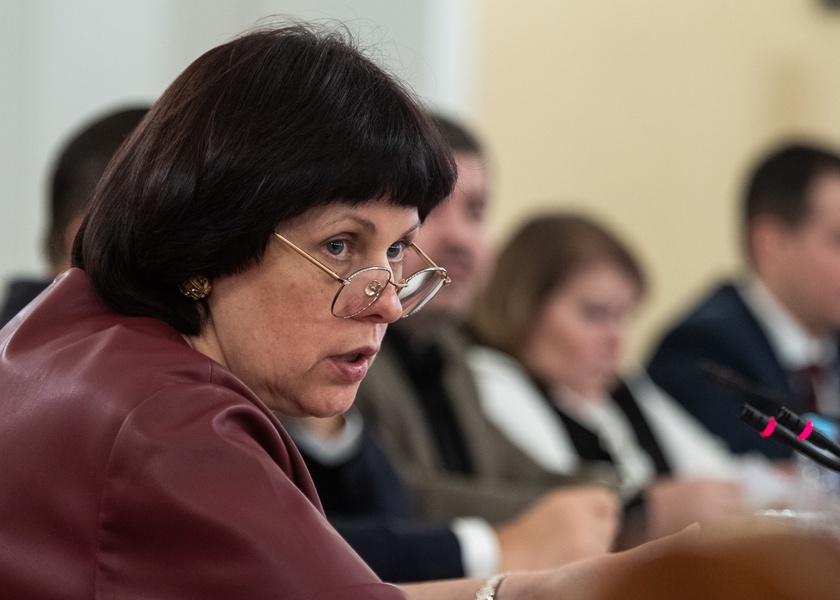 Елена Афанасьева: ездить по тротуарам самокатчики не должны