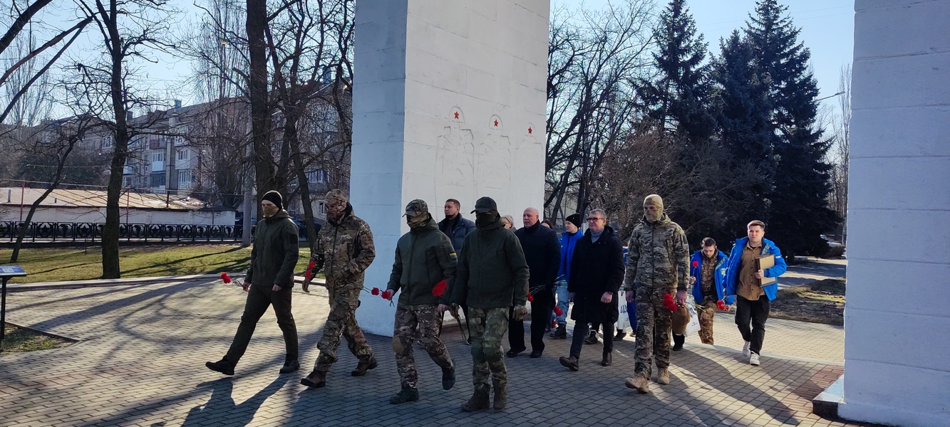 ЛДПР с бойцами СВО почтили память защитников Отчизны